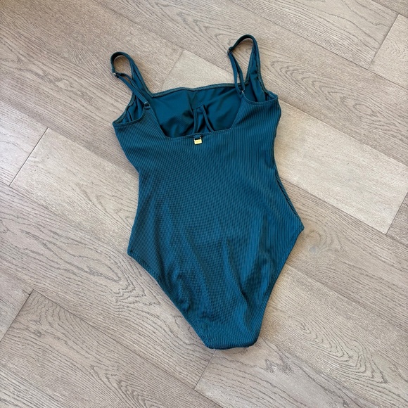 Bleu Rod Beattie Swimsuit - Picture 6 of 12